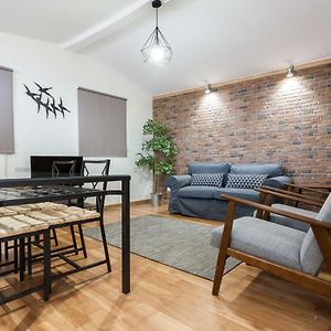 Feels Like Home Bairro Alto Stylish Apartment